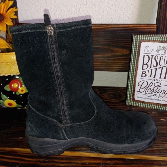 EUC Cabela's Lined Hiking Boots - Picture 6 of 10